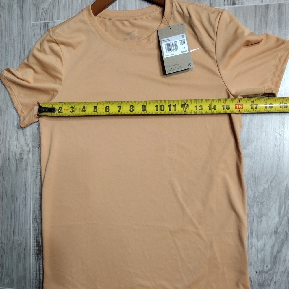 Nike Men's Beige Short Sleeve Tee size XS brand new w tags - Picture 8 of 8
